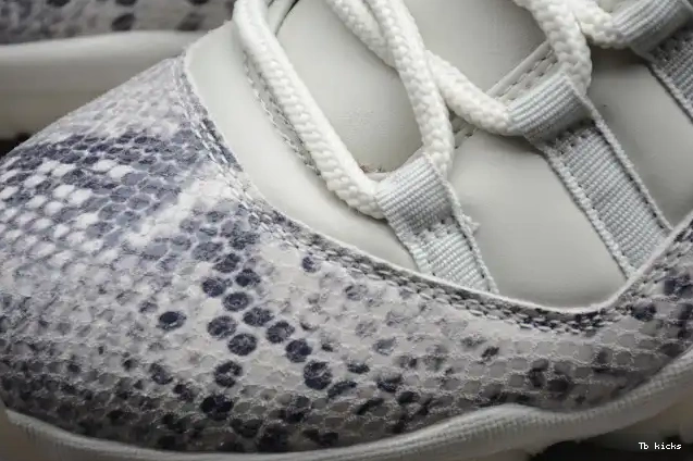 Rep TBK Bone Air SE Snake CD6846-002 Jordan Light 11 Low 0524